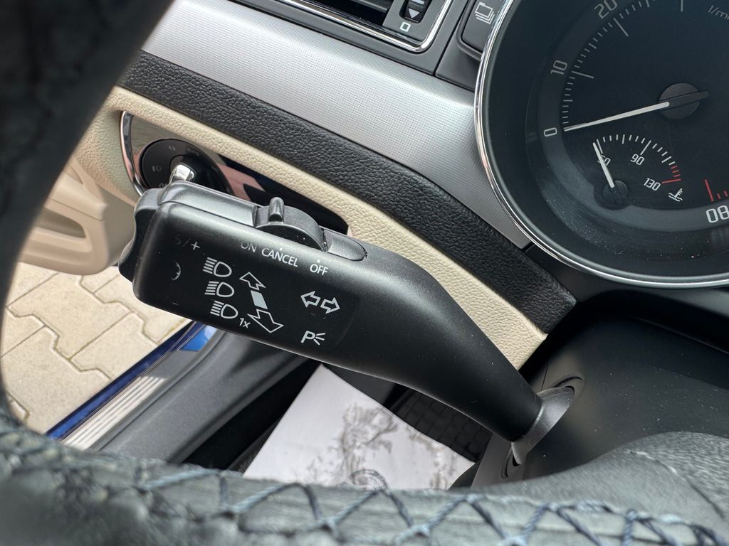 skoda-superb-combi-1-8-tsi-4x4-elegance - 8