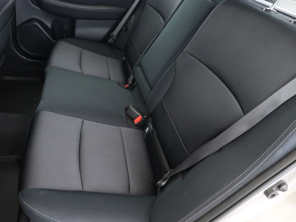 subaru-outback-2-5i-129kw-4x4-cz-1maj-tazne - 9