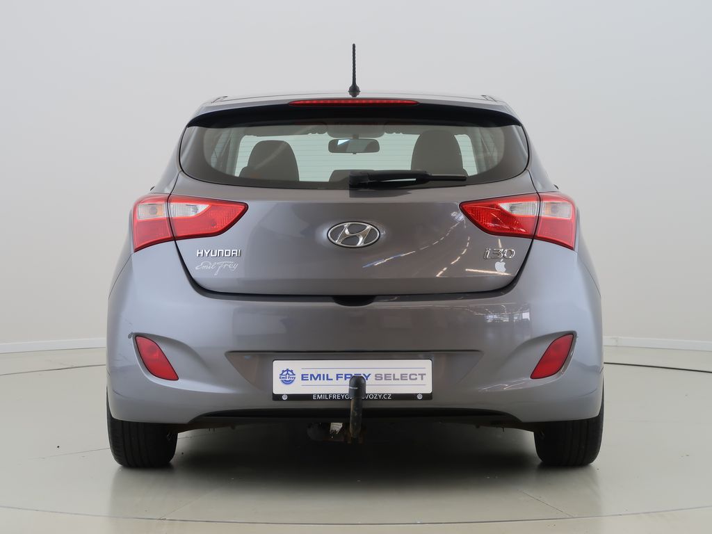 hyundai-i30-1-2mpi-73kw-manual-cz - 5