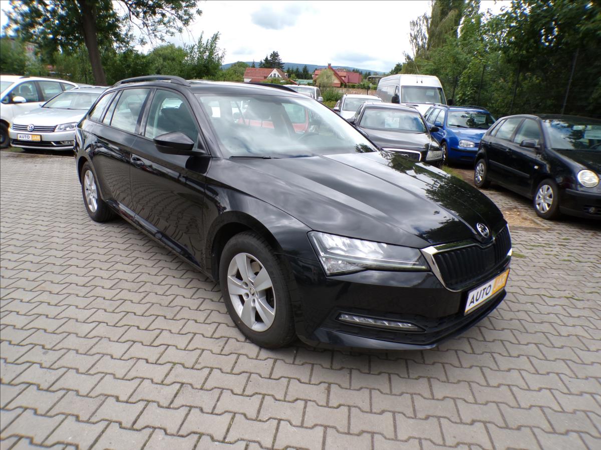 Škoda Superb 2,0 TDI  NAVIGACE