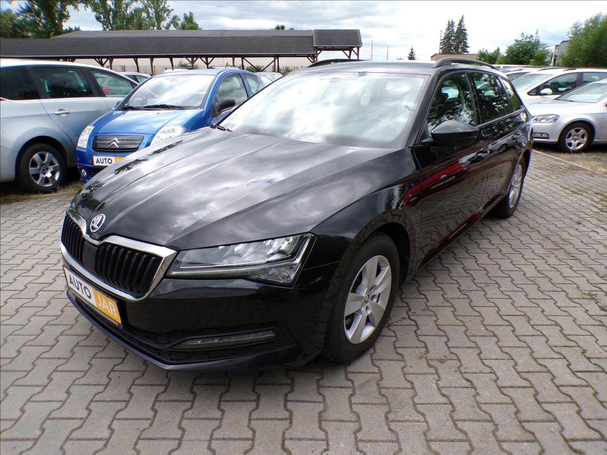 skoda-superb-2-0-tdi-navigace - 1