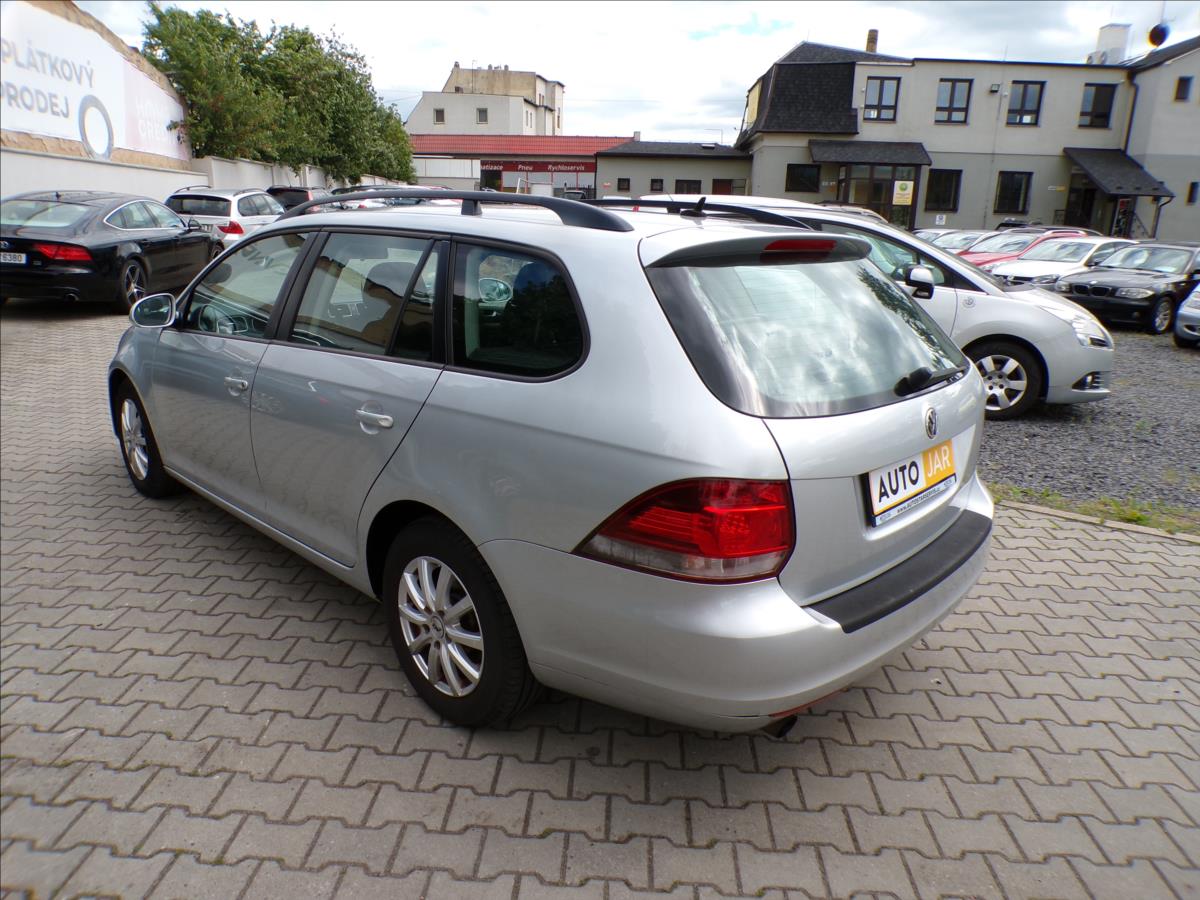 volkswagen-golf-1-6-tdi - 2