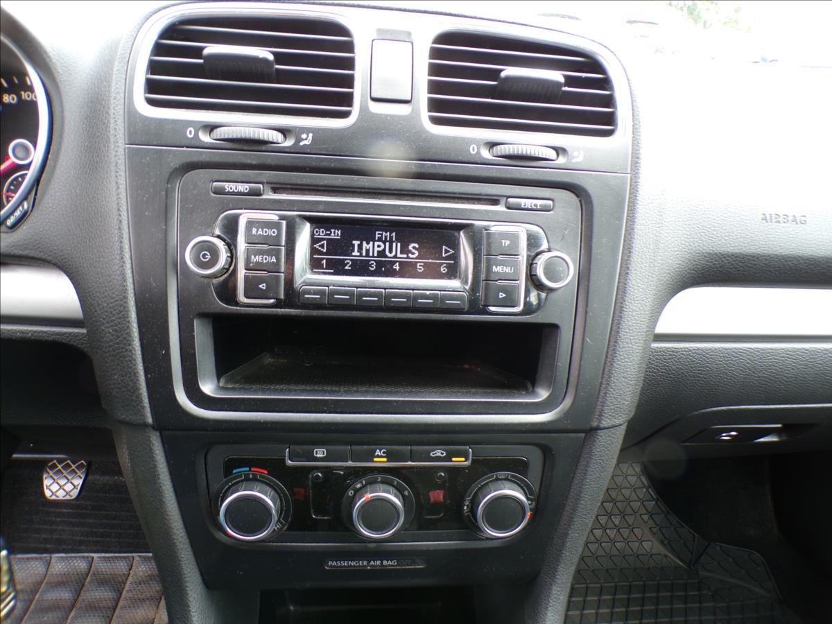 volkswagen-golf-1-6-tdi - 7