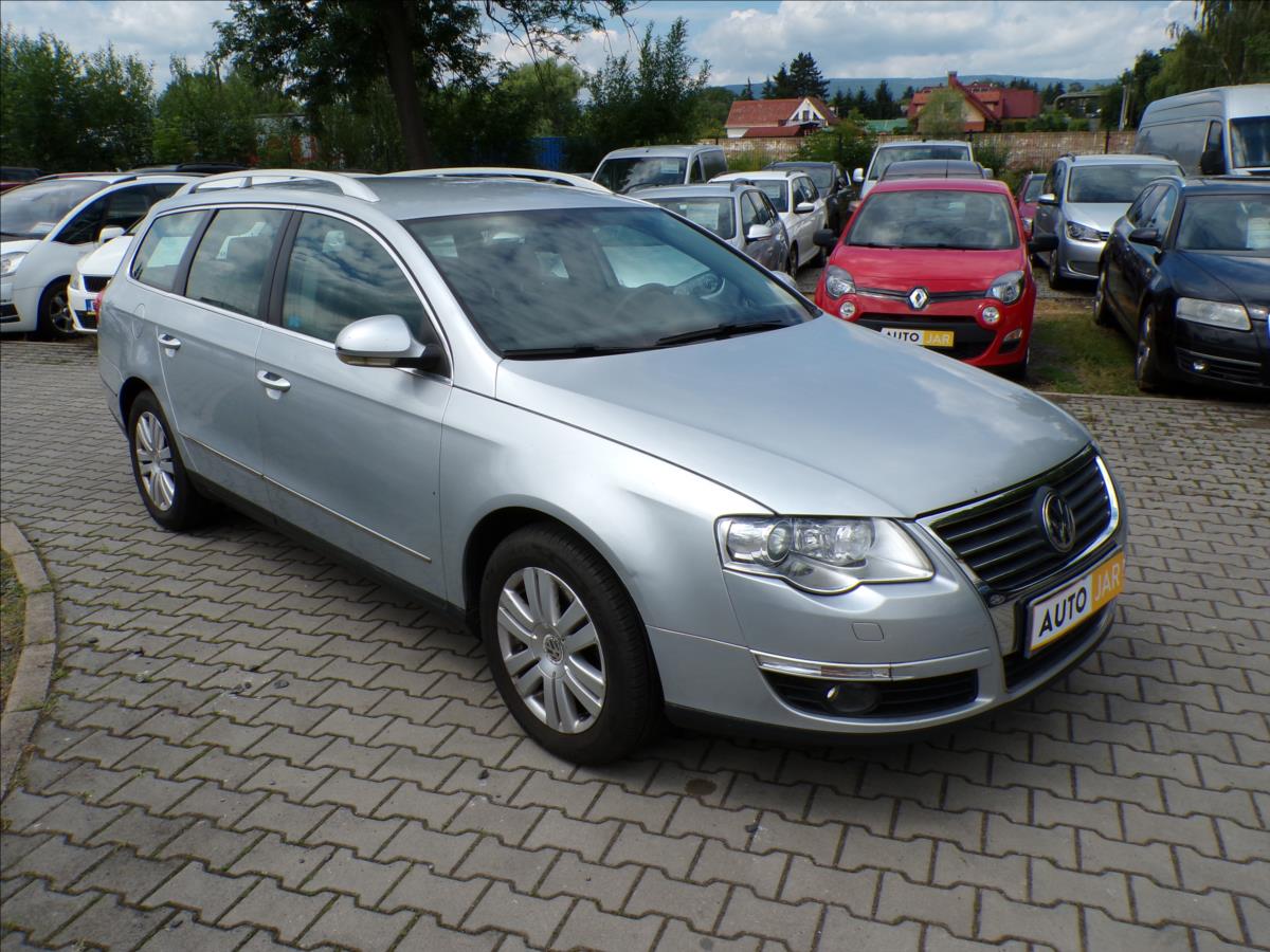 Volkswagen Passat 2,0 TDI  HIGHLINE,XENONY