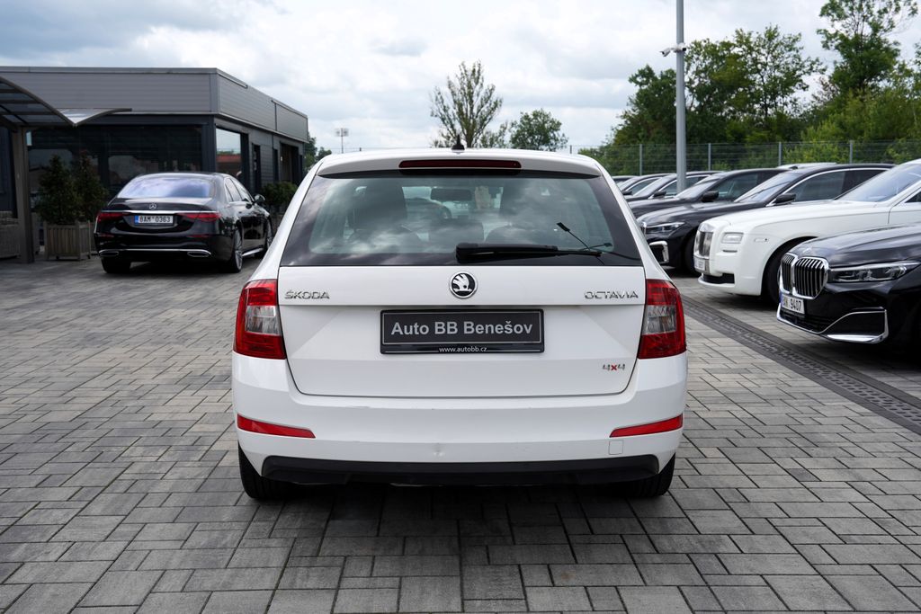 skoda-octavia-iii-2-0tdi-135-kw-dsg-4x4-cr - 4