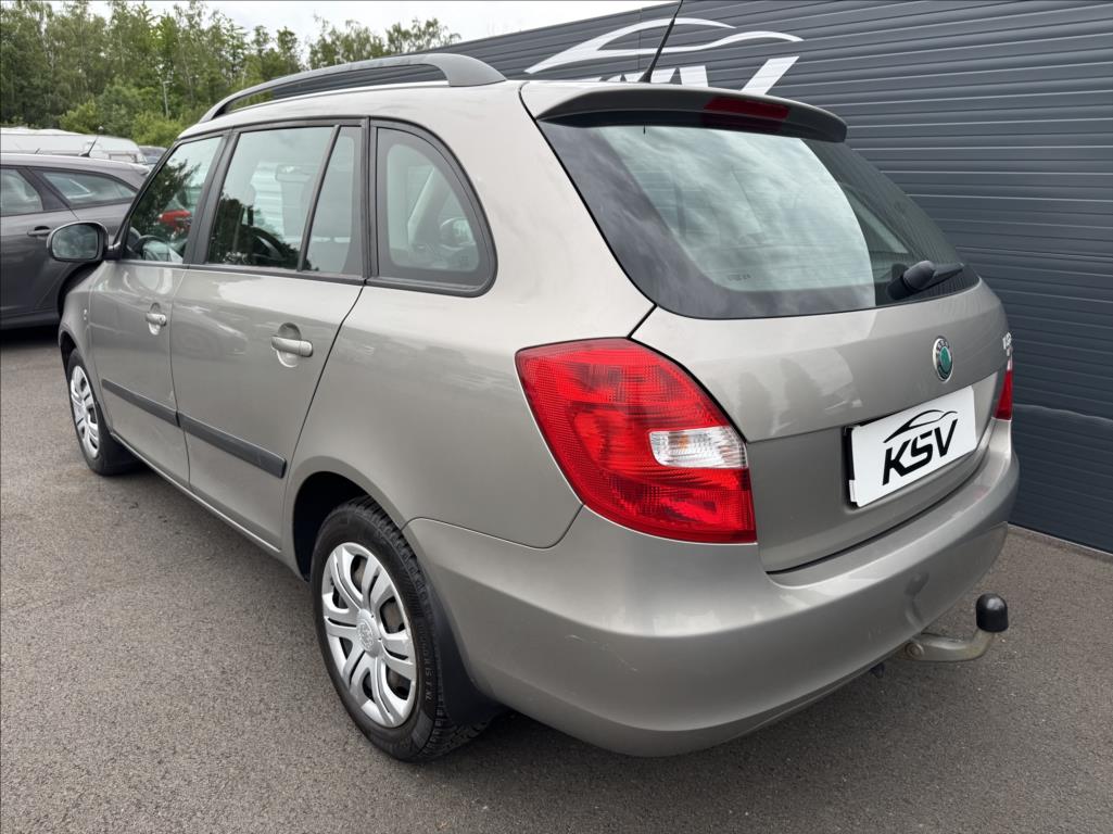 skoda-fabia-1-6 - 7