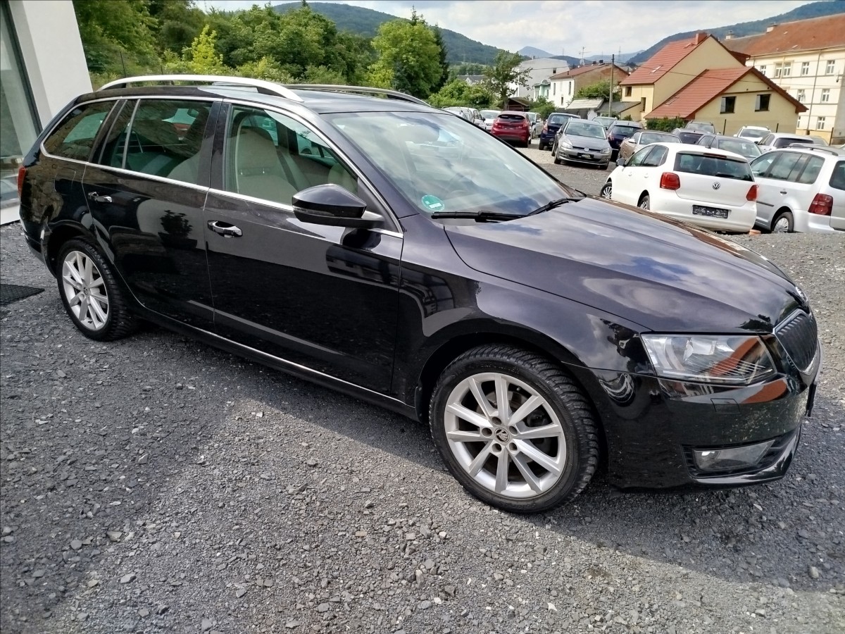 skoda-octavia-1-4-tsi-110kw-style-panorama - 7