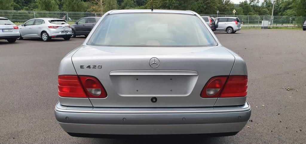 mercedes-benz-tridy-e - 4