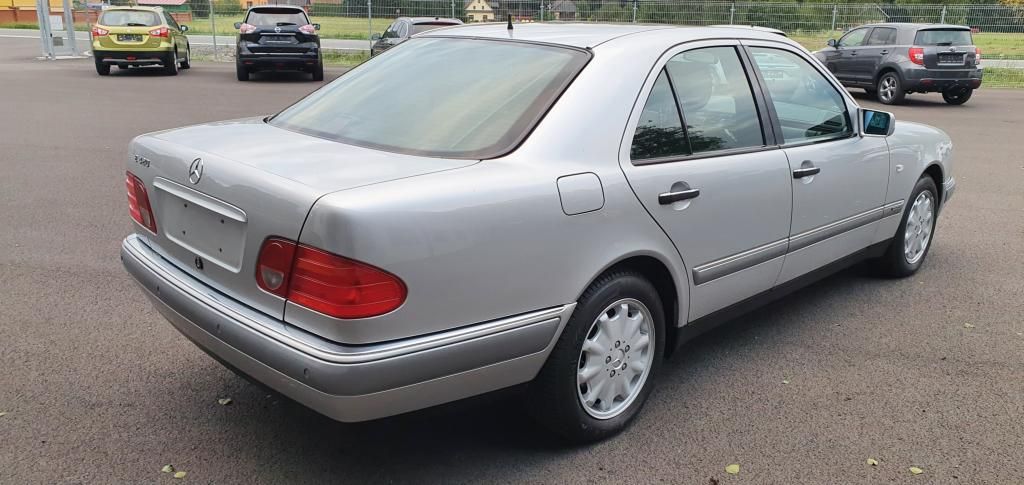 mercedes-benz-tridy-e - 5