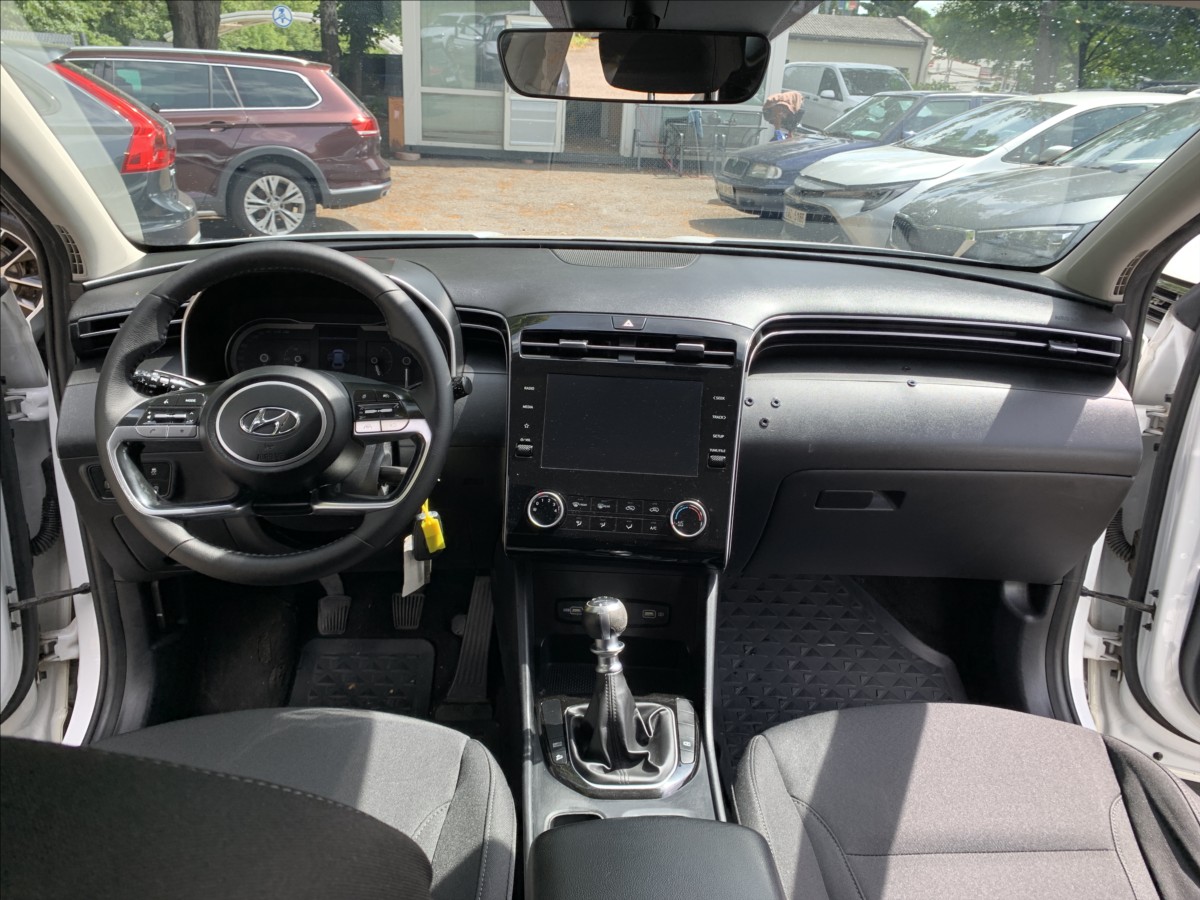 hyundai-tucson-1-6-t-gdi-cr-serviska-1-maj - 8