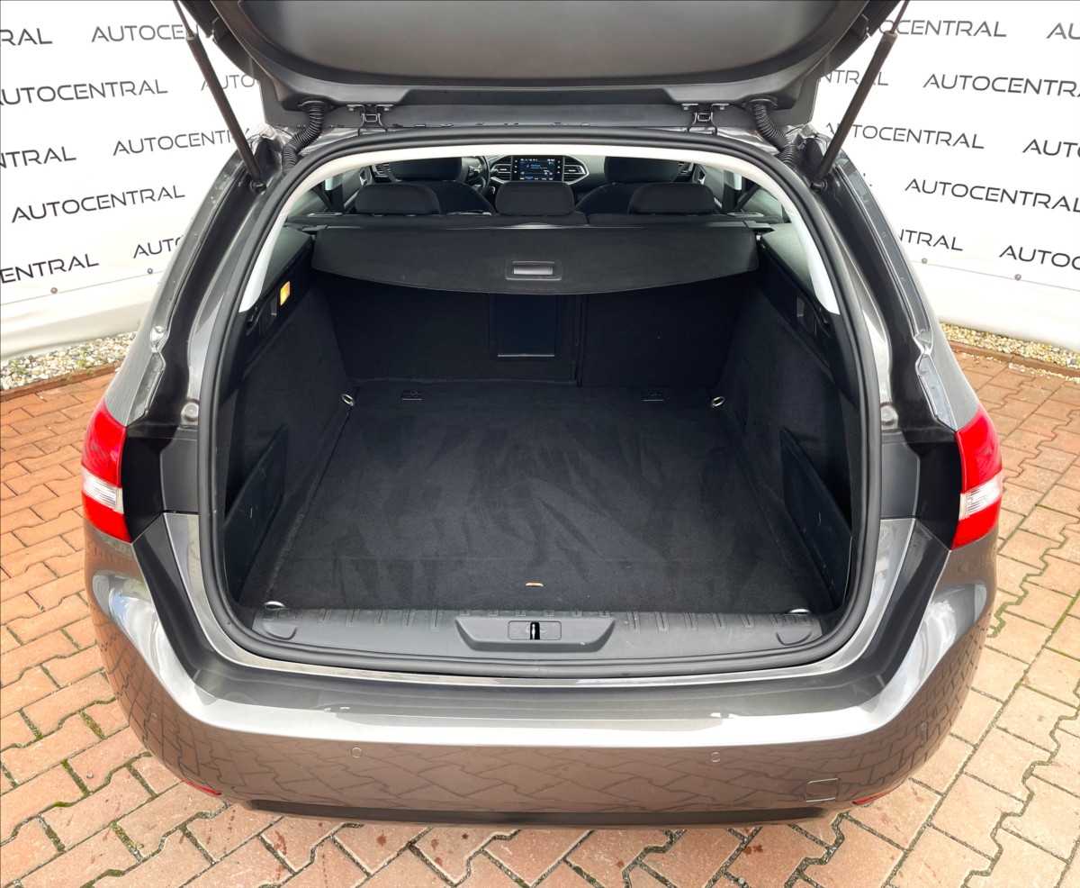 peugeot-308-1-5-bluehdi-96kw-cr-sw - 9