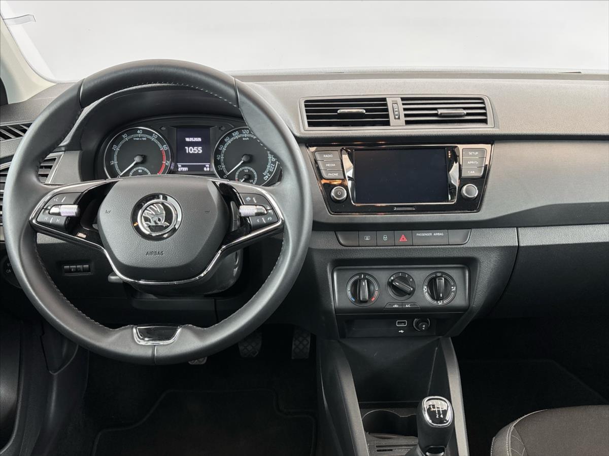 skoda-fabia-1-0-tsi-ambition-top - 4