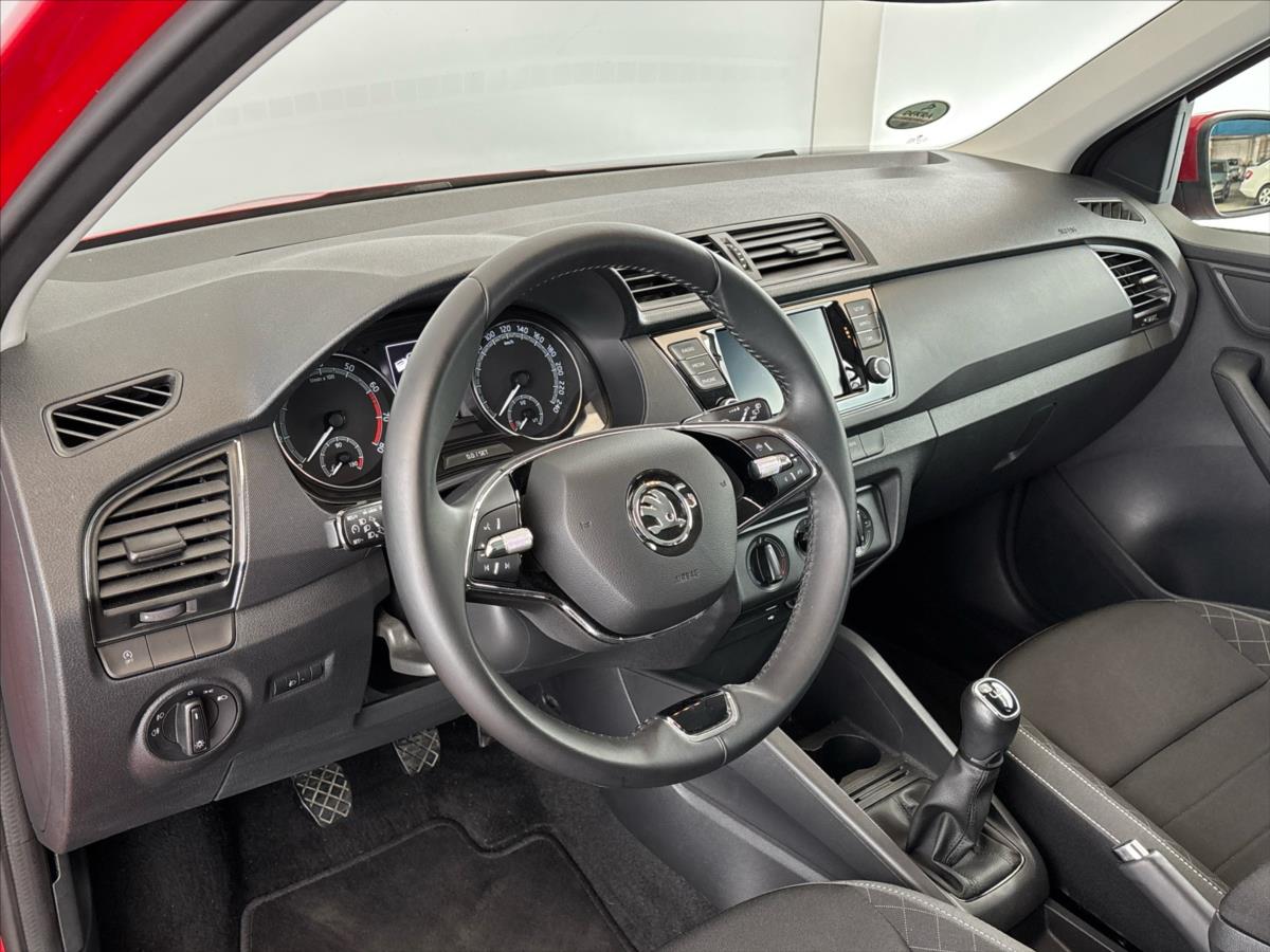 skoda-fabia-1-0-tsi-ambition-top - 5