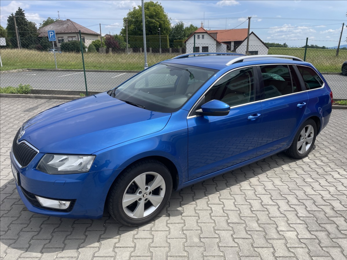 skoda-octavia-1-6-tdi-kuze-digiklima-pekne-iii - 3