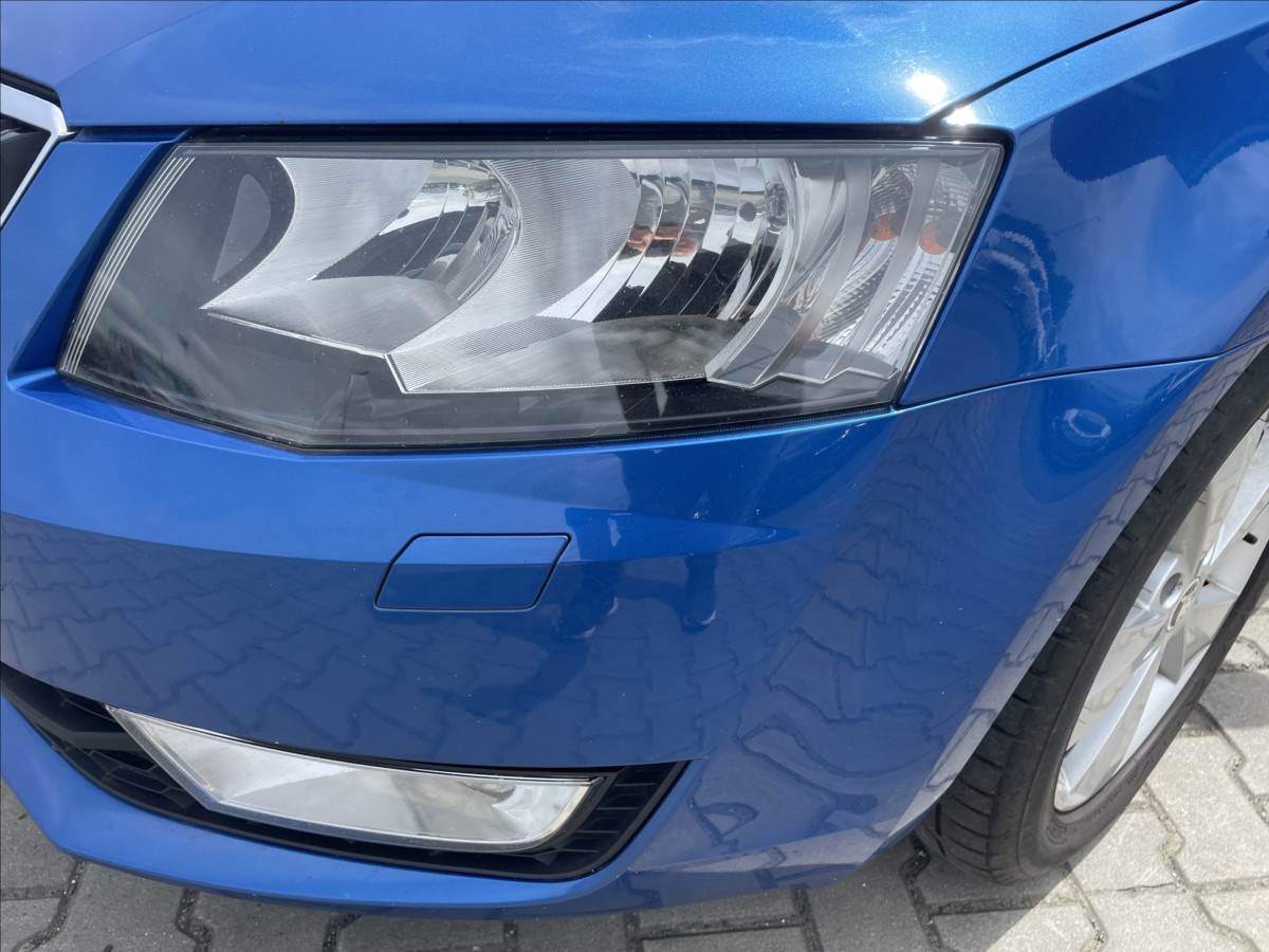 skoda-octavia-1-6-tdi-kuze-digiklima-pekne-iii - 6