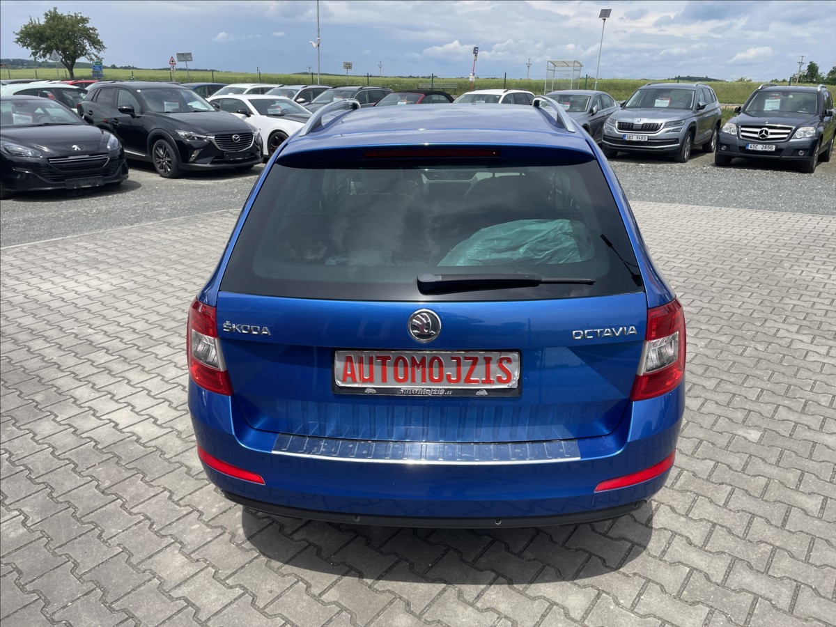 skoda-octavia-1-6-tdi-kuze-digiklima-pekne-iii - 9