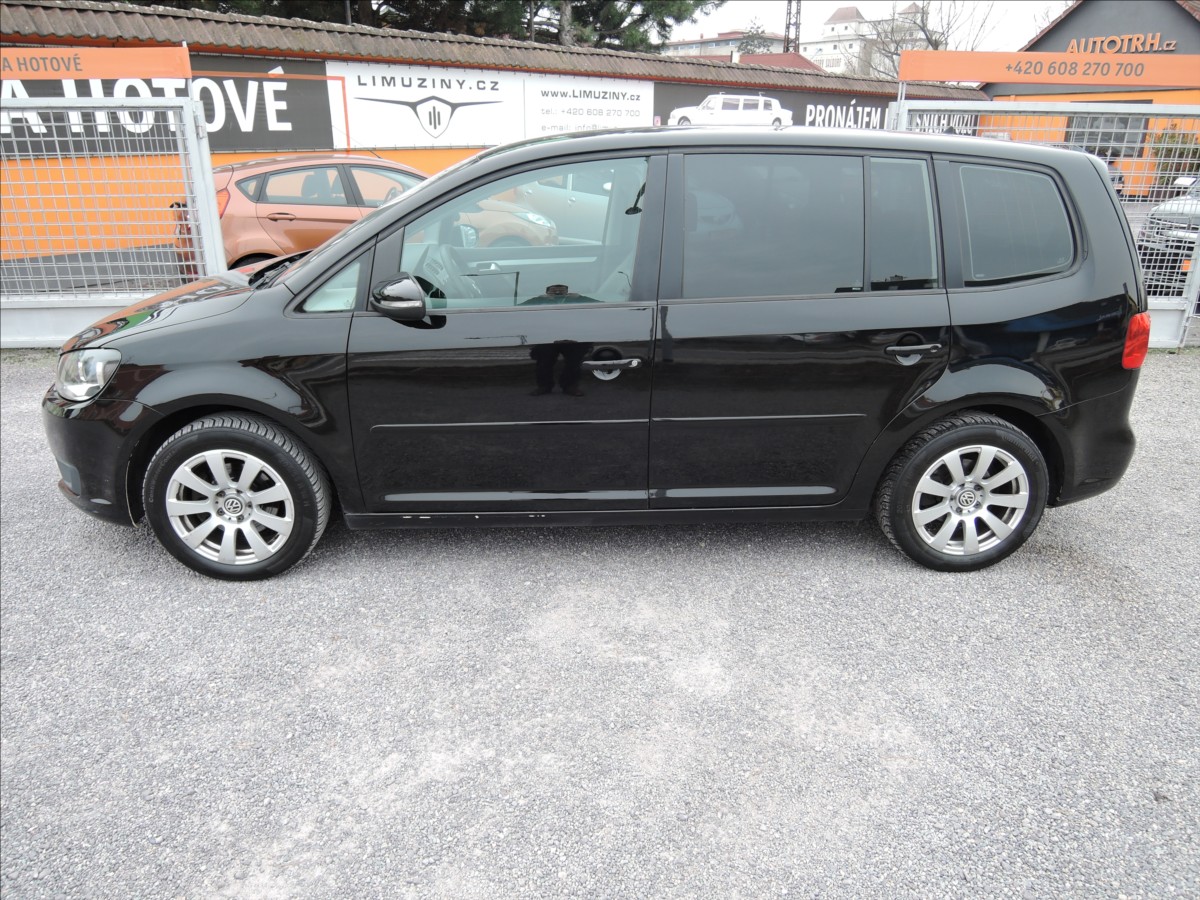volkswagen-touran-2-0-tdi-dsg-7-mist-kuze - 3