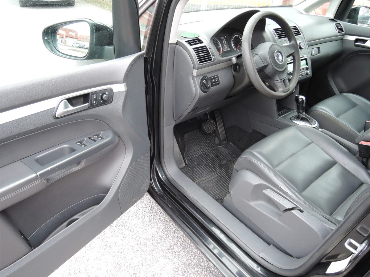 volkswagen-touran-2-0-tdi-dsg-7-mist-kuze - 7