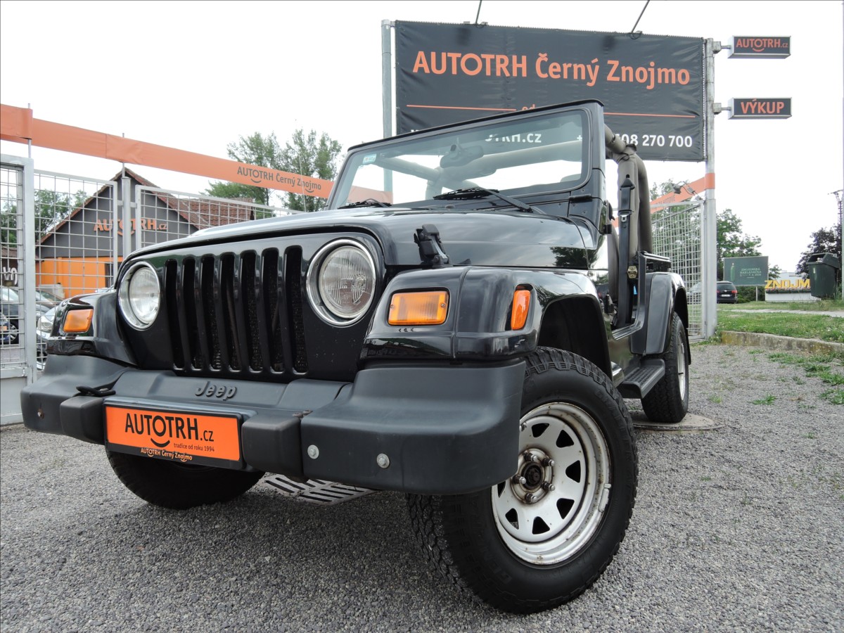 Jeep Wrangler 4,0 i 4x4 Sahara Klima Webasto