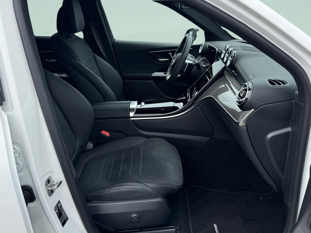 mercedes-benz-glc-glc-220-d-4matic-amg-line - 8