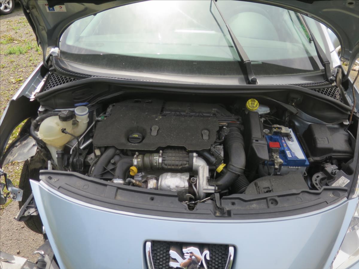 peugeot-207-1-6-hdi - 5