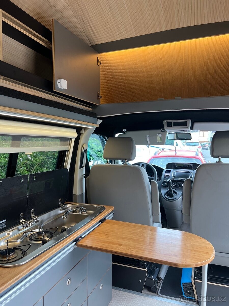 volkswagen-transporter-2-0-t5-4motion-camper - 3