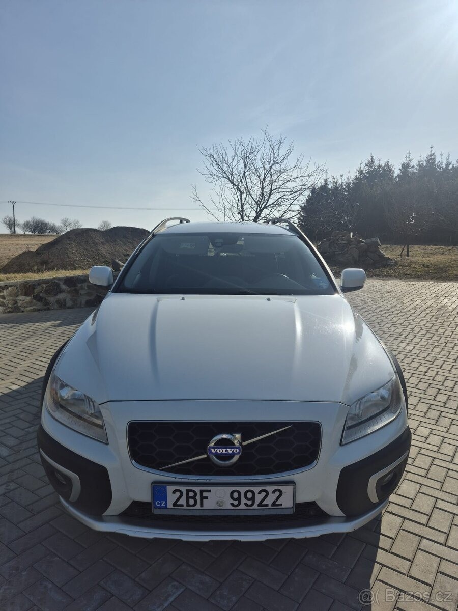 volvo-xc70-2-4-d4-awd-158kw - 6