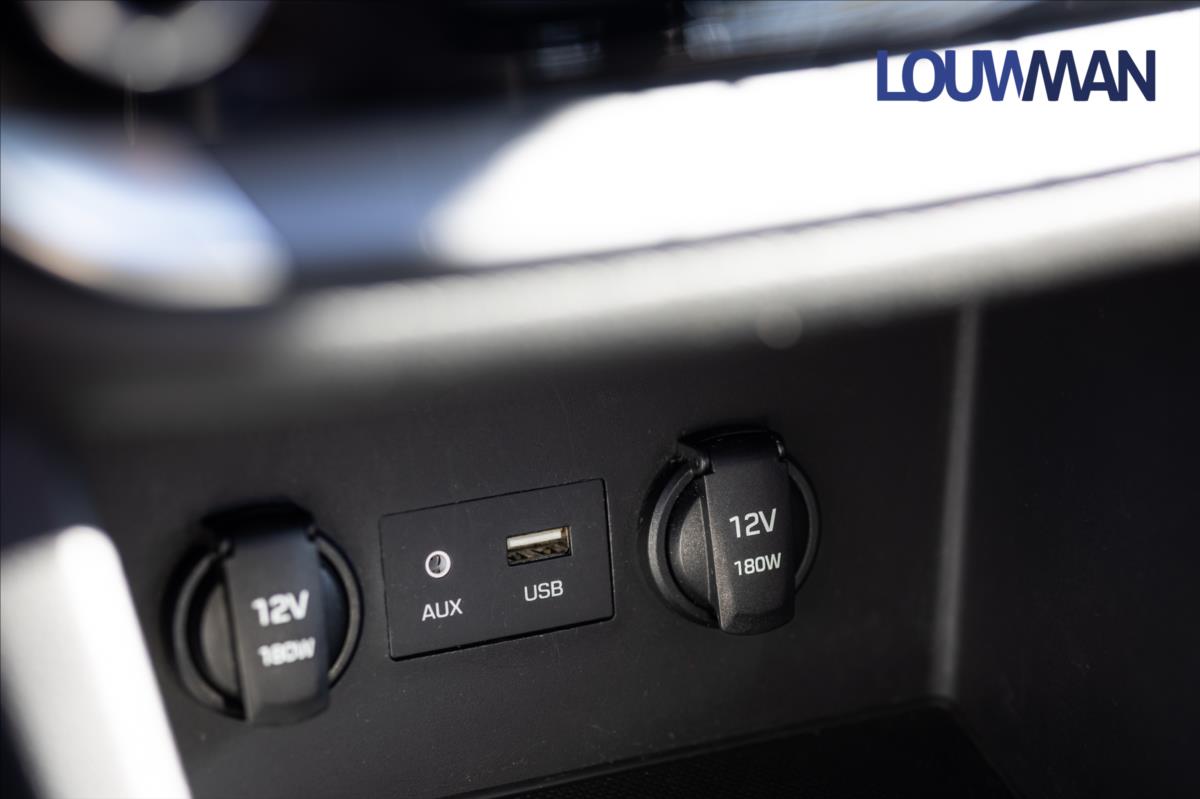 hyundai-i30-1-4-t-gdi-trikolor - 6