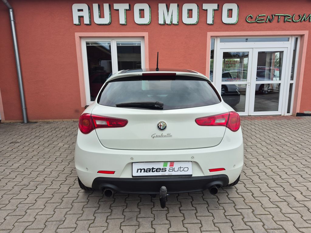 alfa-romeo-giulietta-qv-1-75-tbi-172kw - 8