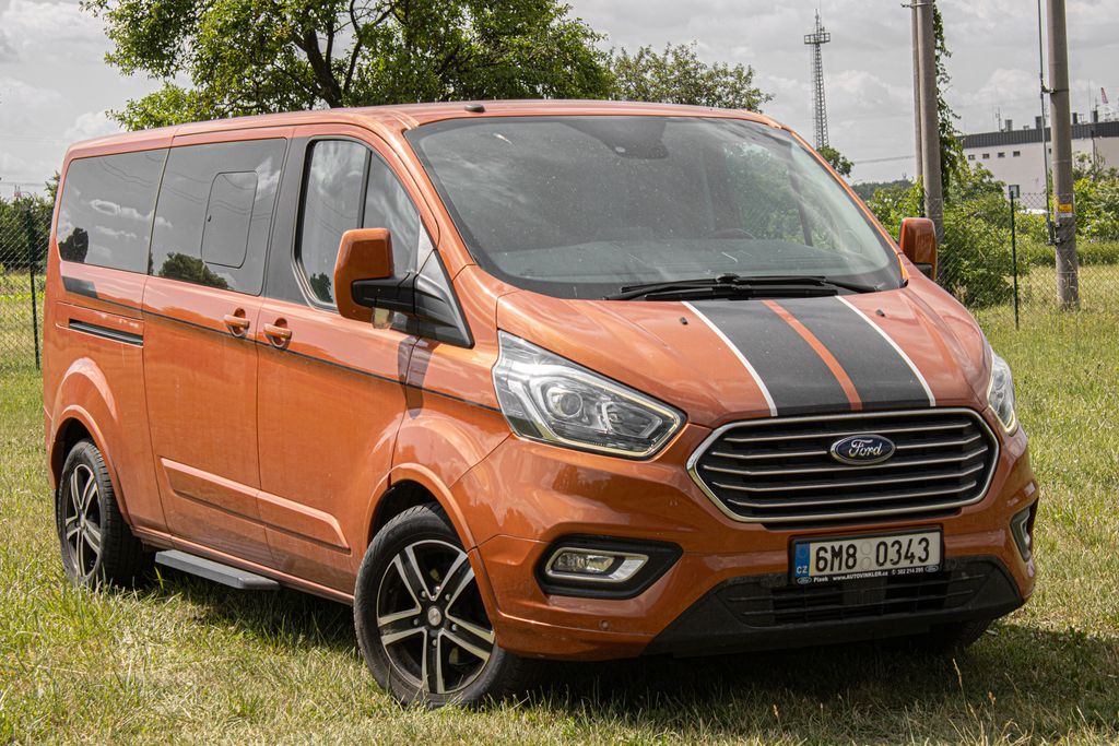 ford-tourneo-custom - 2
