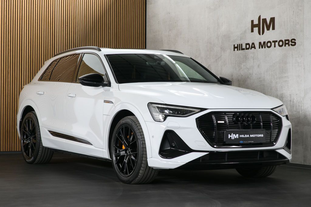 Audi e-tron 55 300kW S-Line Black Edition