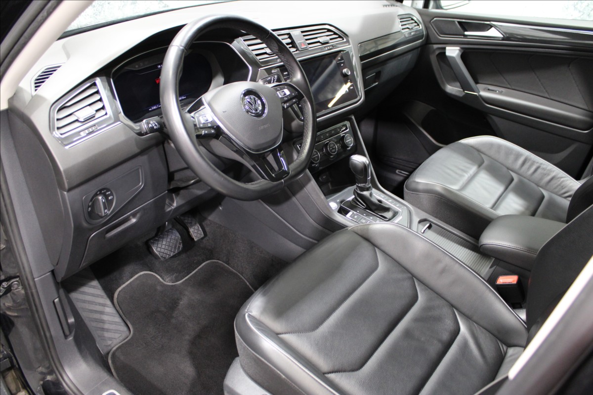 volkswagen-tiguan-allspace-2-0-tsi-all-4m-dsg-r-line - 8