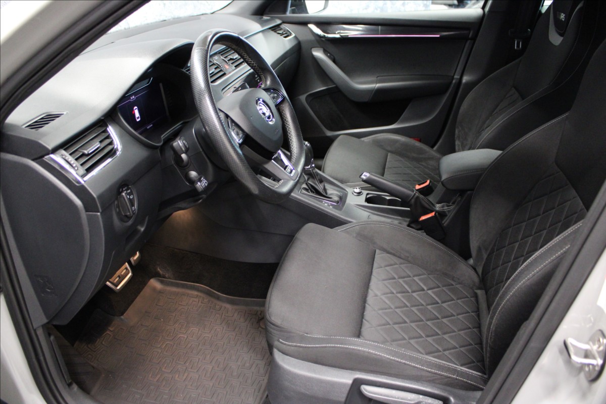 skoda-octavia-2-0-tdi-rs-4x4-dsg-top-virtual - 7