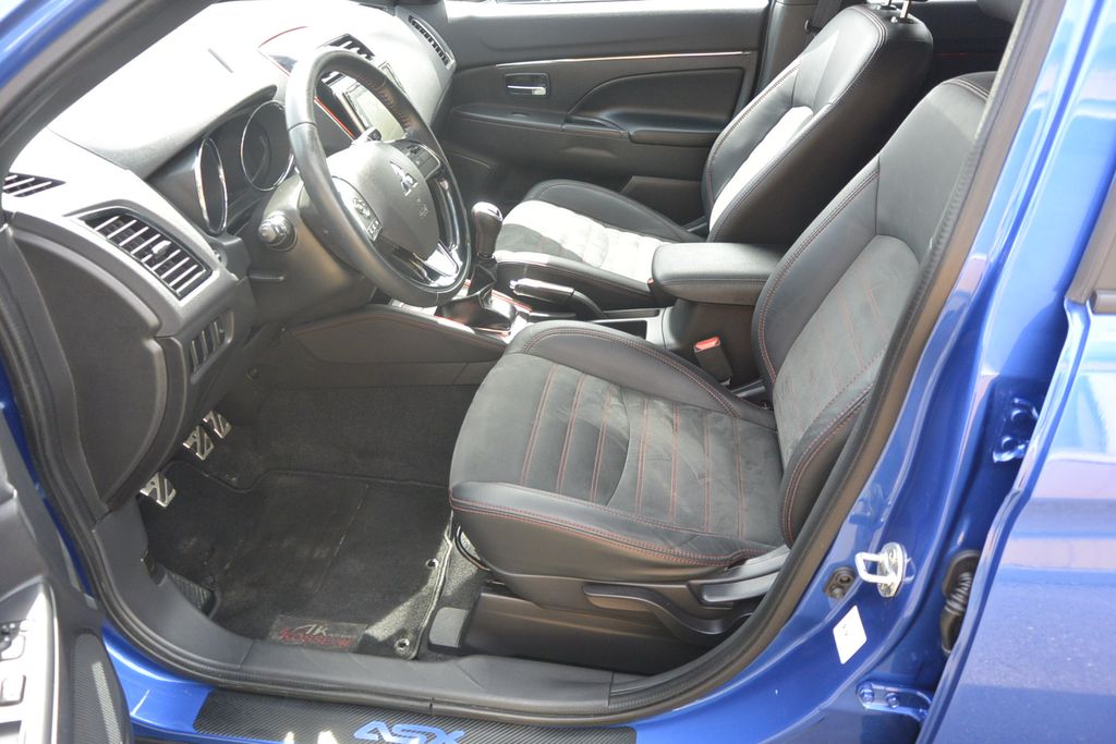 mitsubishi-asx-2-0i-mivec-1-maj-top-vybava-a - 7
