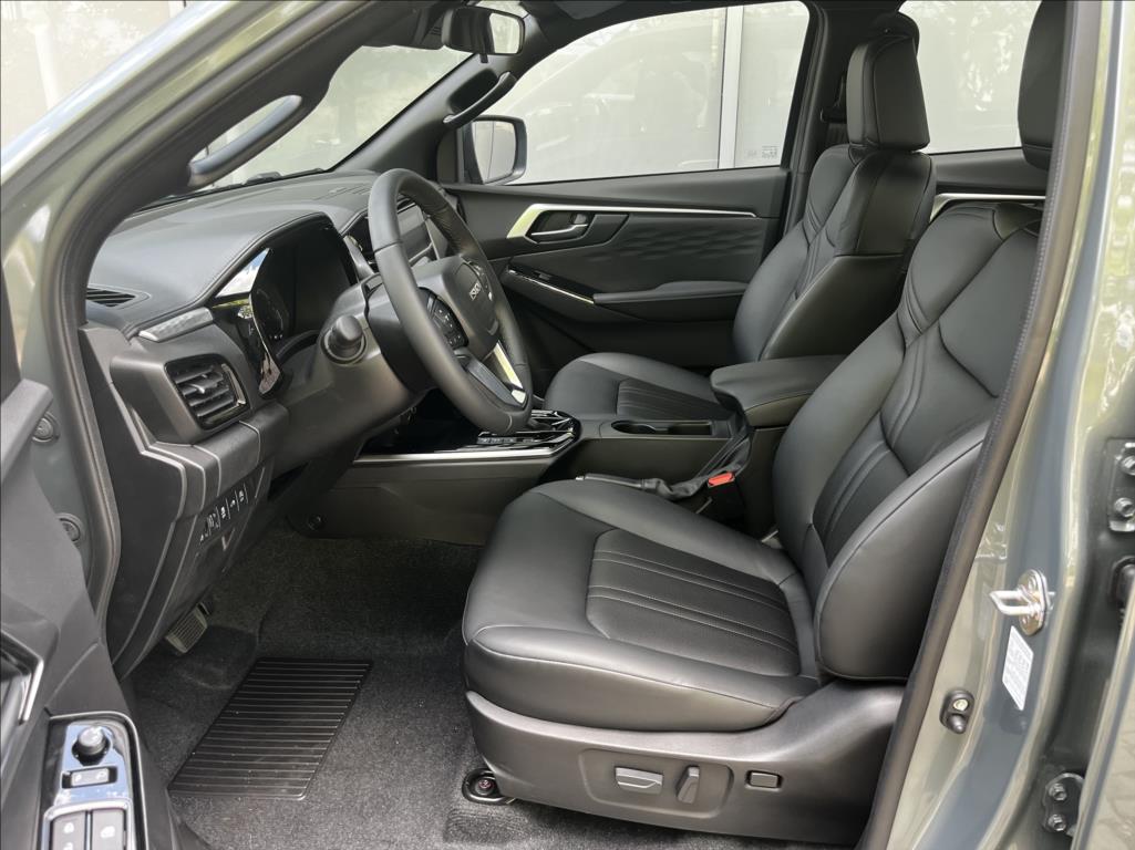 isuzu-d-max-2-2-double-cab-8a-t-lse-my26 - 8
