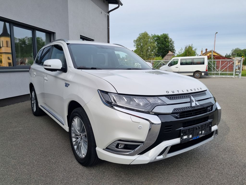mitsubishi-outlander-2-4-phev-4x4 - 5