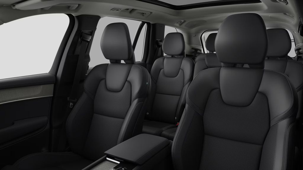 volvo-xc90-plus-b5-head-up-panorama-vzduch-skladem - 4