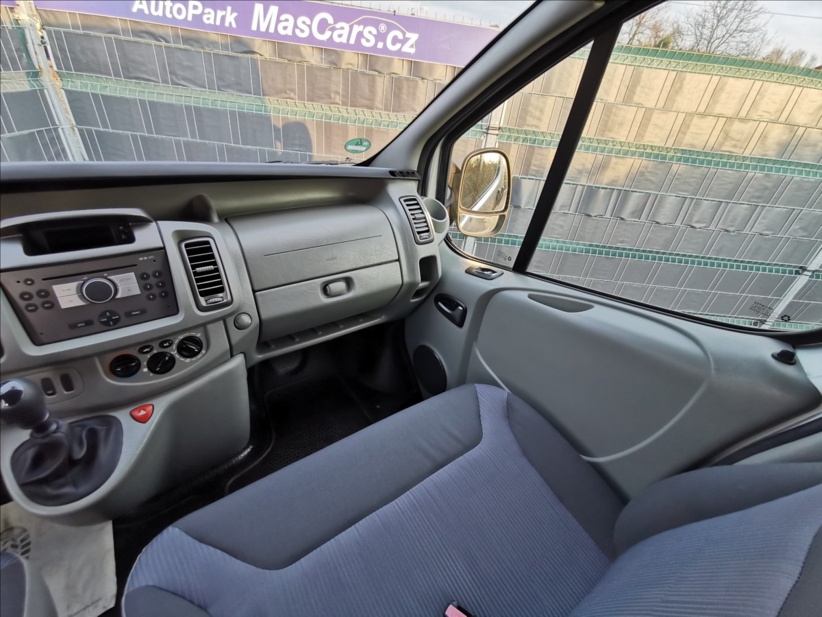 opel-vivaro-2-0-cdti-9mist - 9