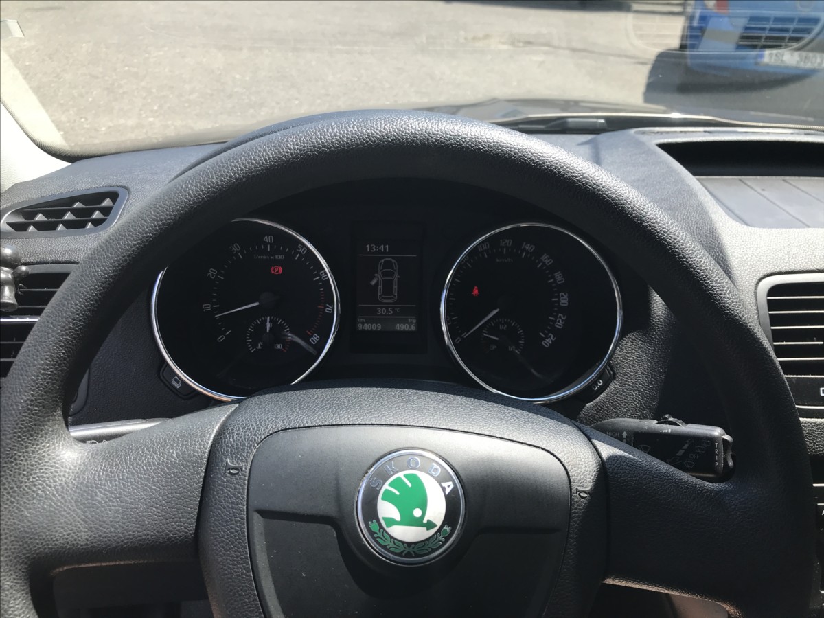 skoda-yeti-1-2-tsi-4x2 - 8