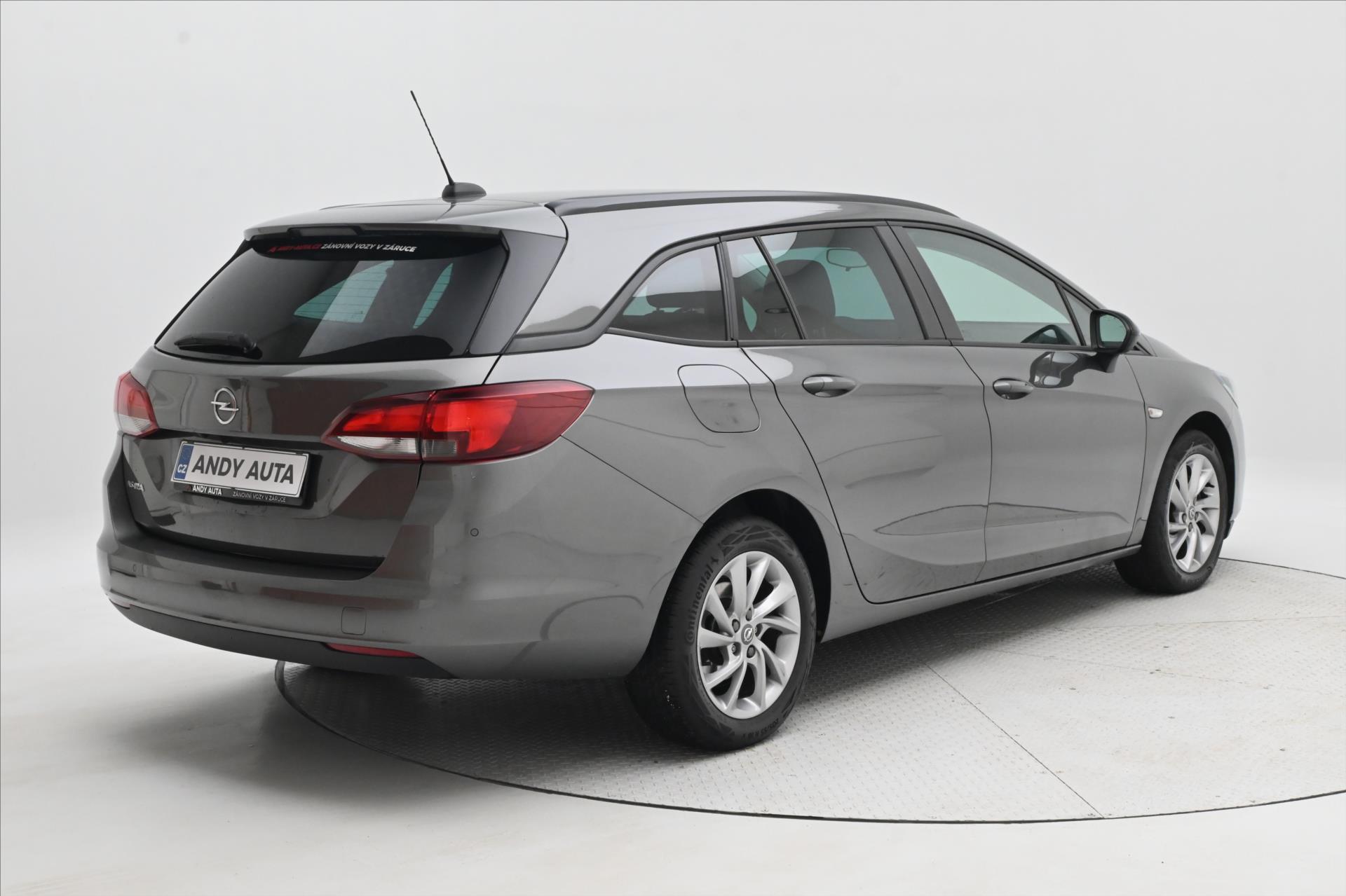 opel-astra-1-5-cdti-90-kw-park-kamera-zaruka-az-5-let - 4