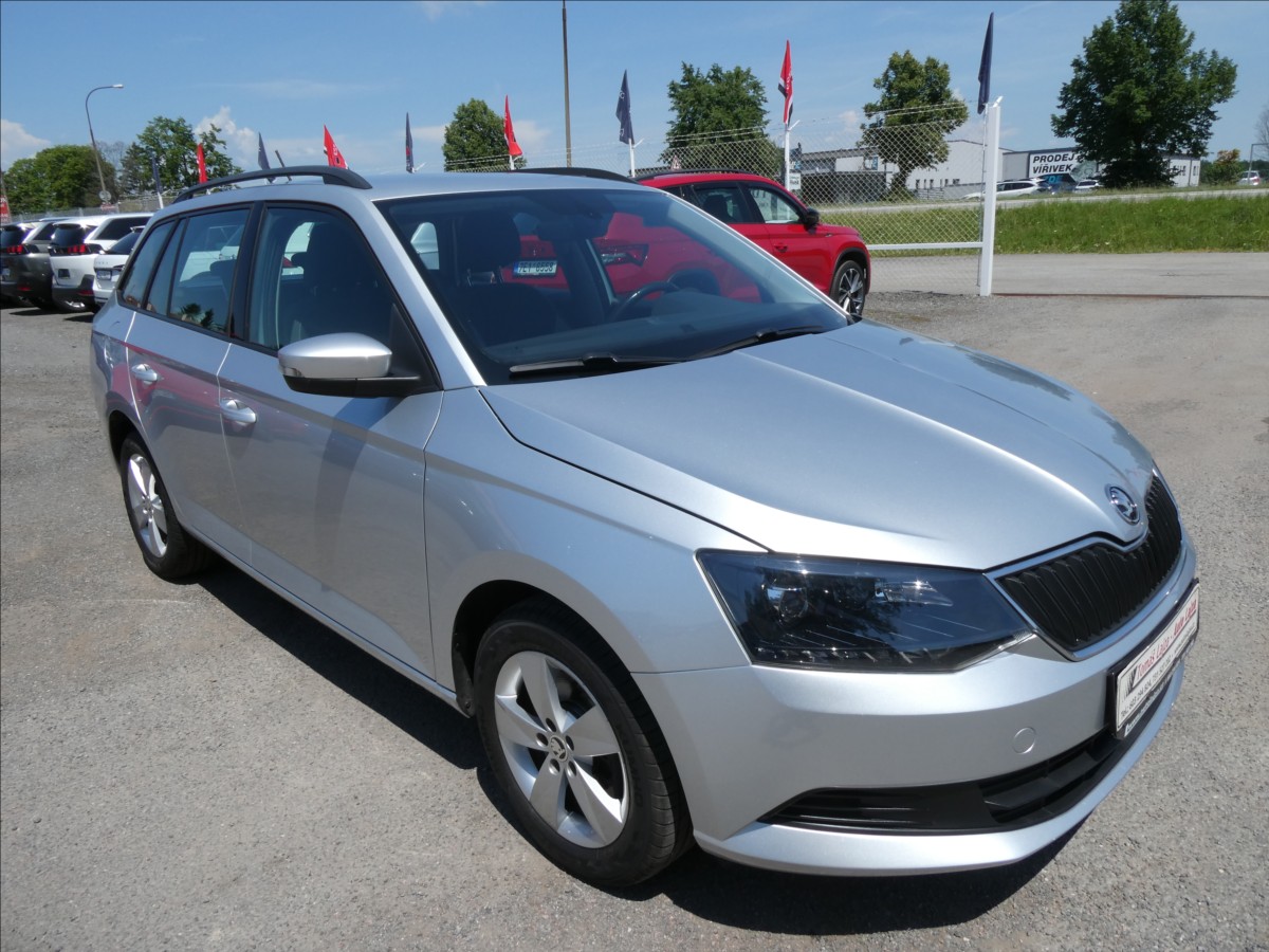 Škoda Fabia 1,2 TSI DSG 1.majitel,serviska