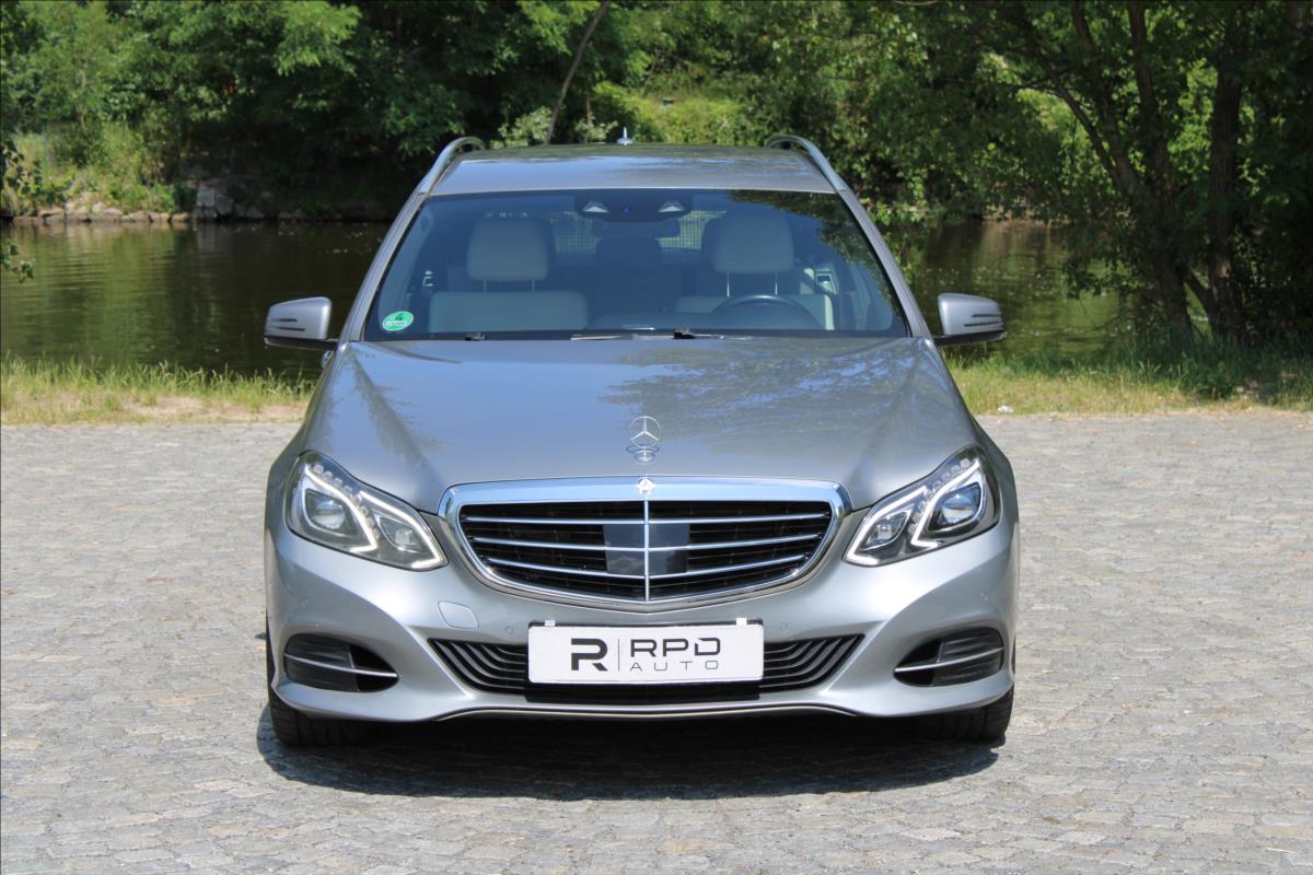 mercedes-benz-tridy-e-350cdi-4m-acc-keyless-dph - 3