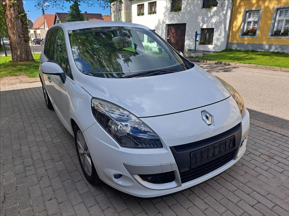 Renault Scénic 2,0 dCi   ZAMLUVENO