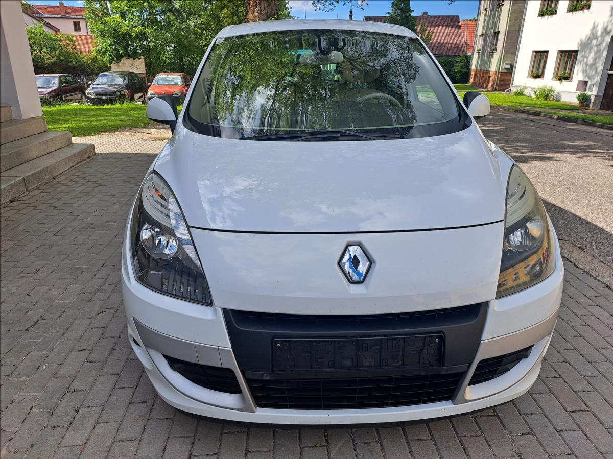 renault-scenic-2-0-dci-zamluveno - 1