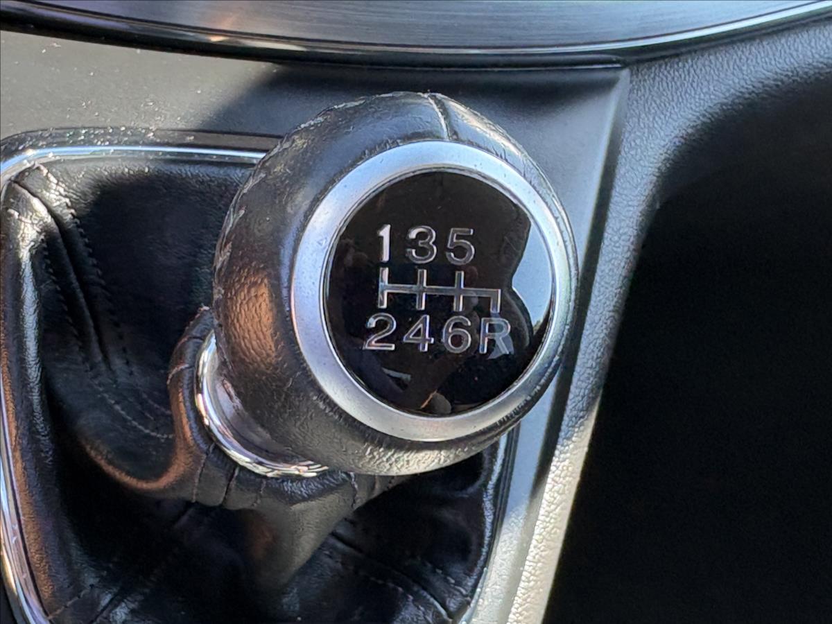 honda-cr-v-1-6-i-dtec-88kw-elegance-vybav - 9