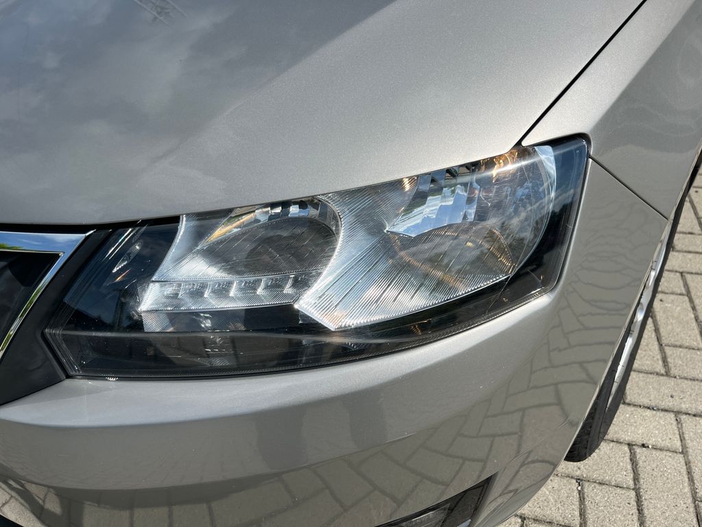 skoda-rapid-1-0-tsi-70kw-ambition - 9