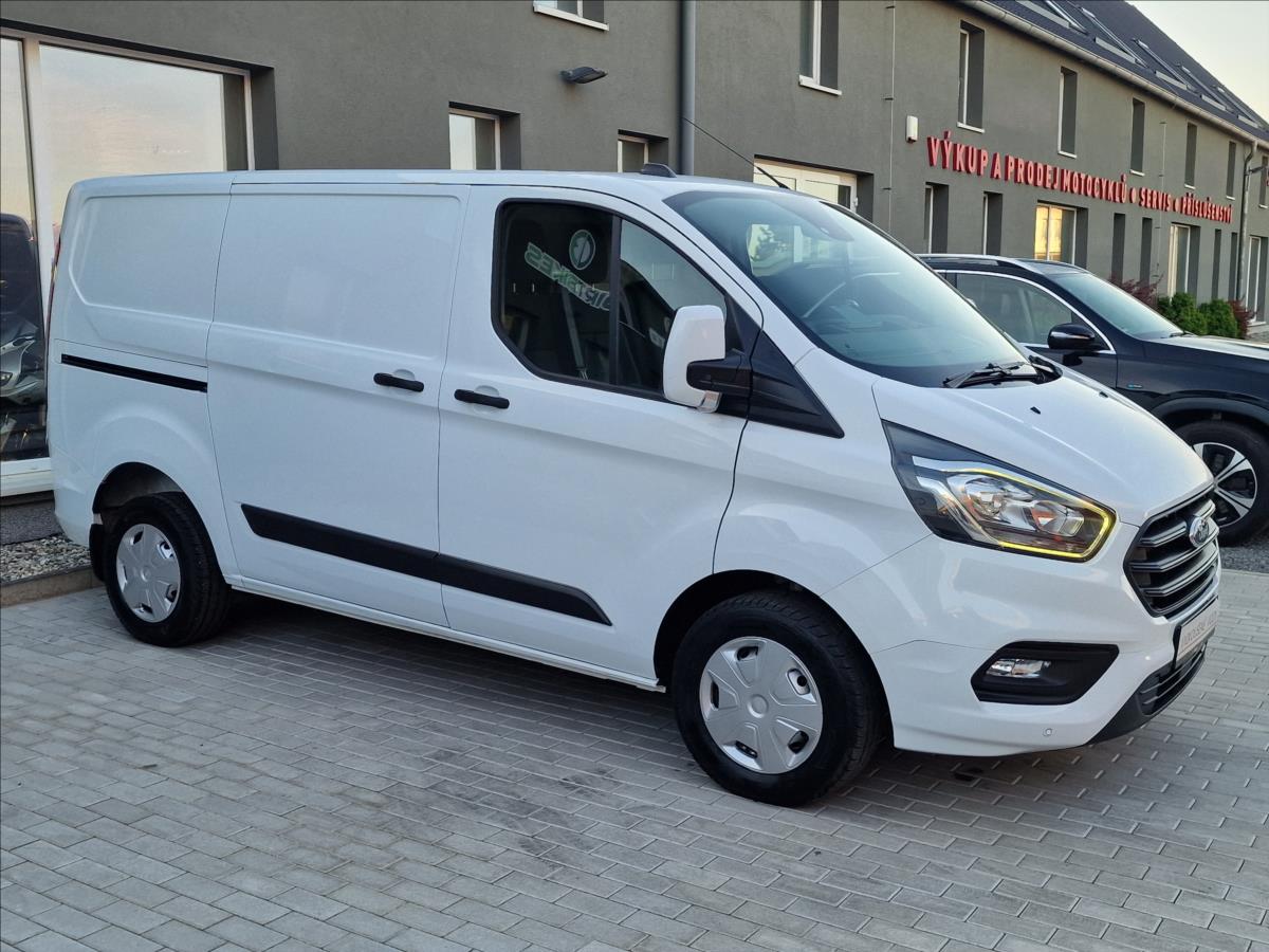 ford-transit-custom-2-0tdci-trend-l1-cr-1-majitel - 1