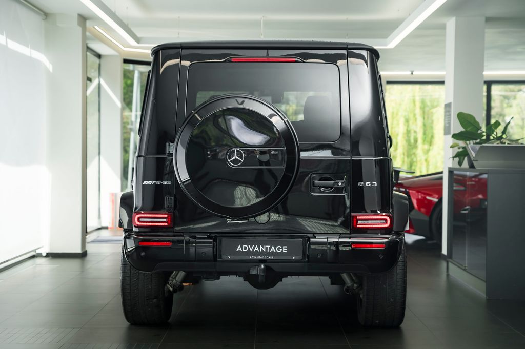 mercedes-benz-tridy-g-63-amg-manufaktur - 2
