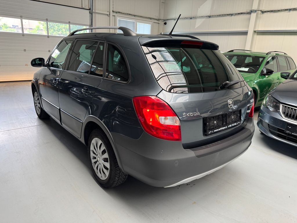 skoda-fabia-kombi-1-2-tsi-dsg-scout - 3