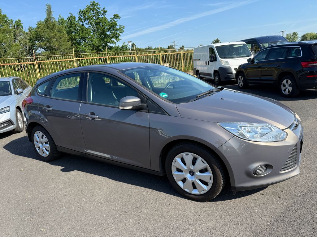 ford-focus-1-0-ecoboost - 1